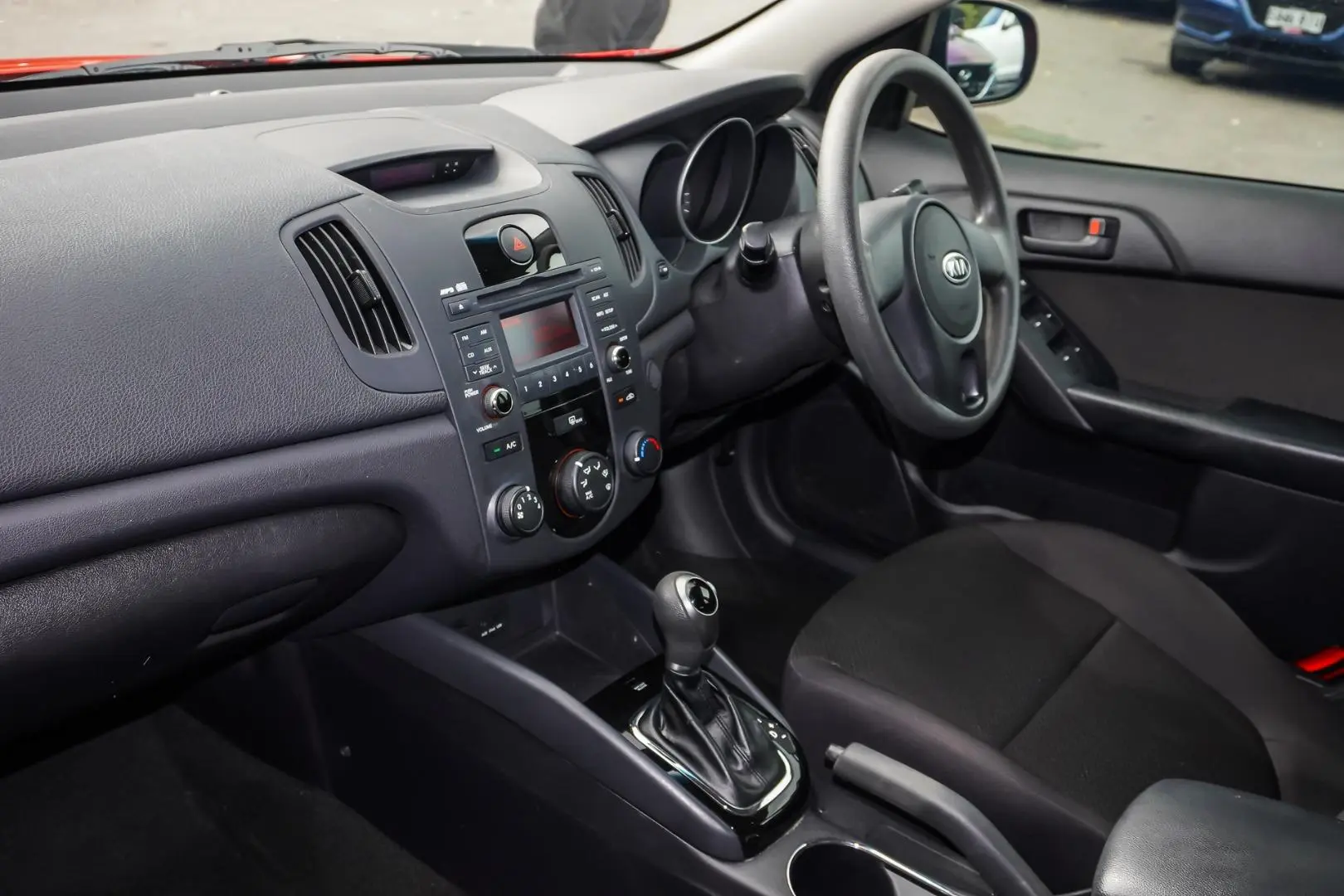 2012 Kia Cerato Gallery Image 11