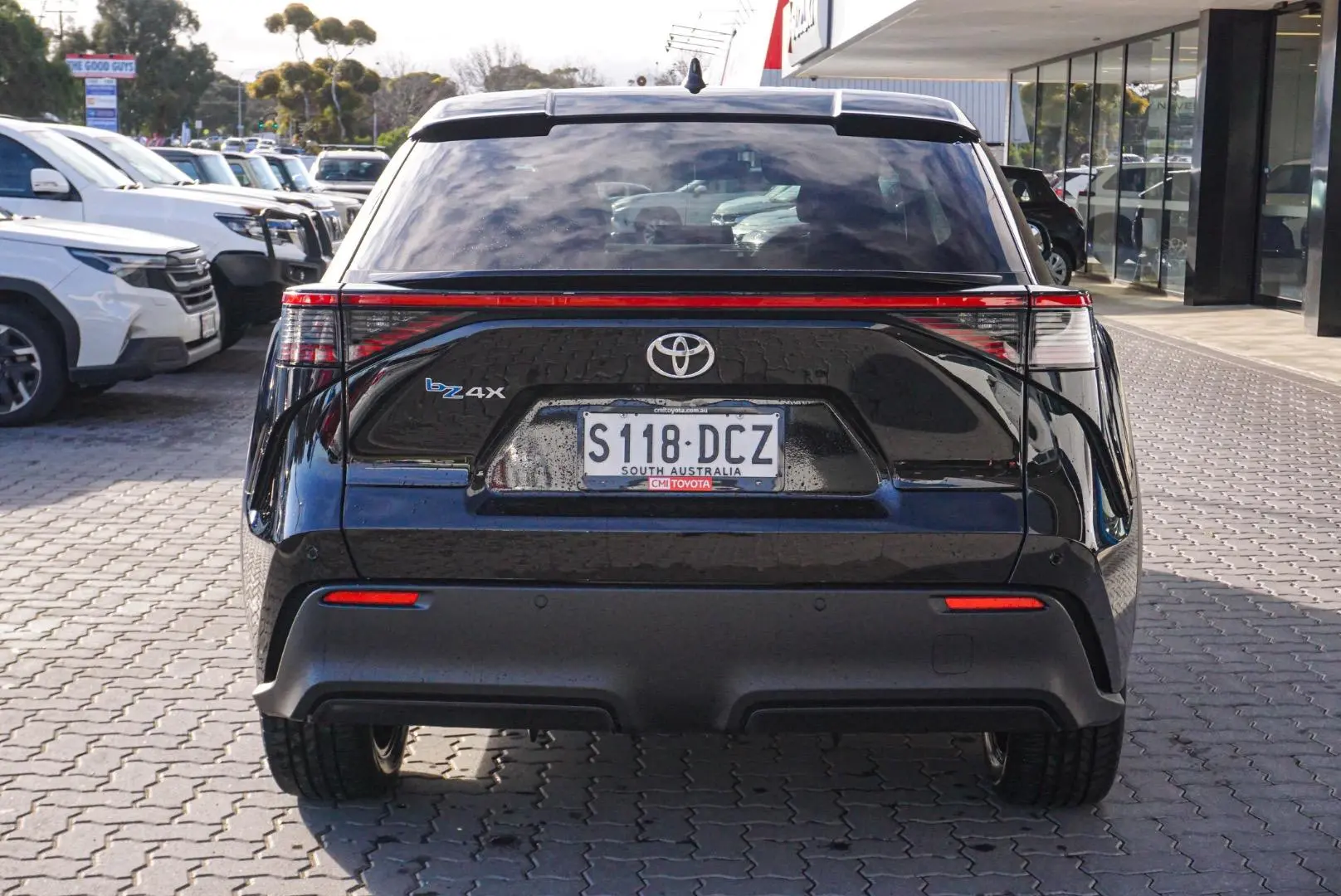 2024 Toyota bZ4X Gallery Image 6