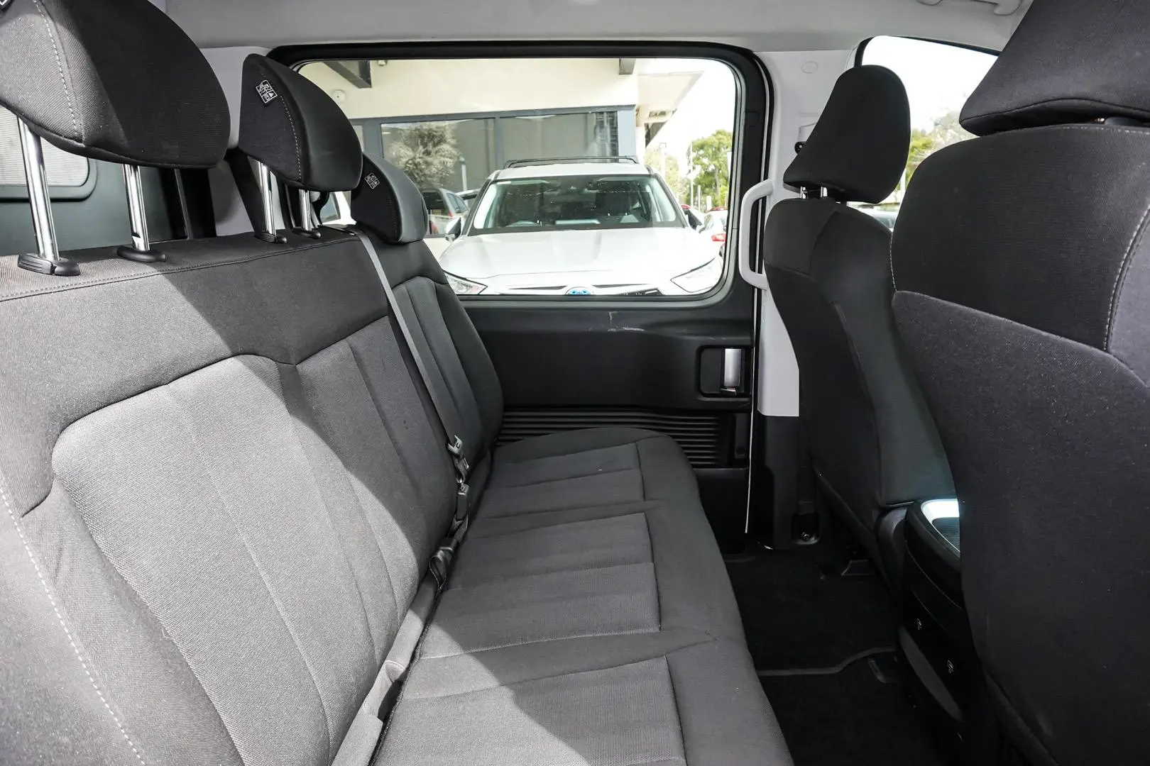 2021 Hyundai STARIA LOAD Gallery Image 8