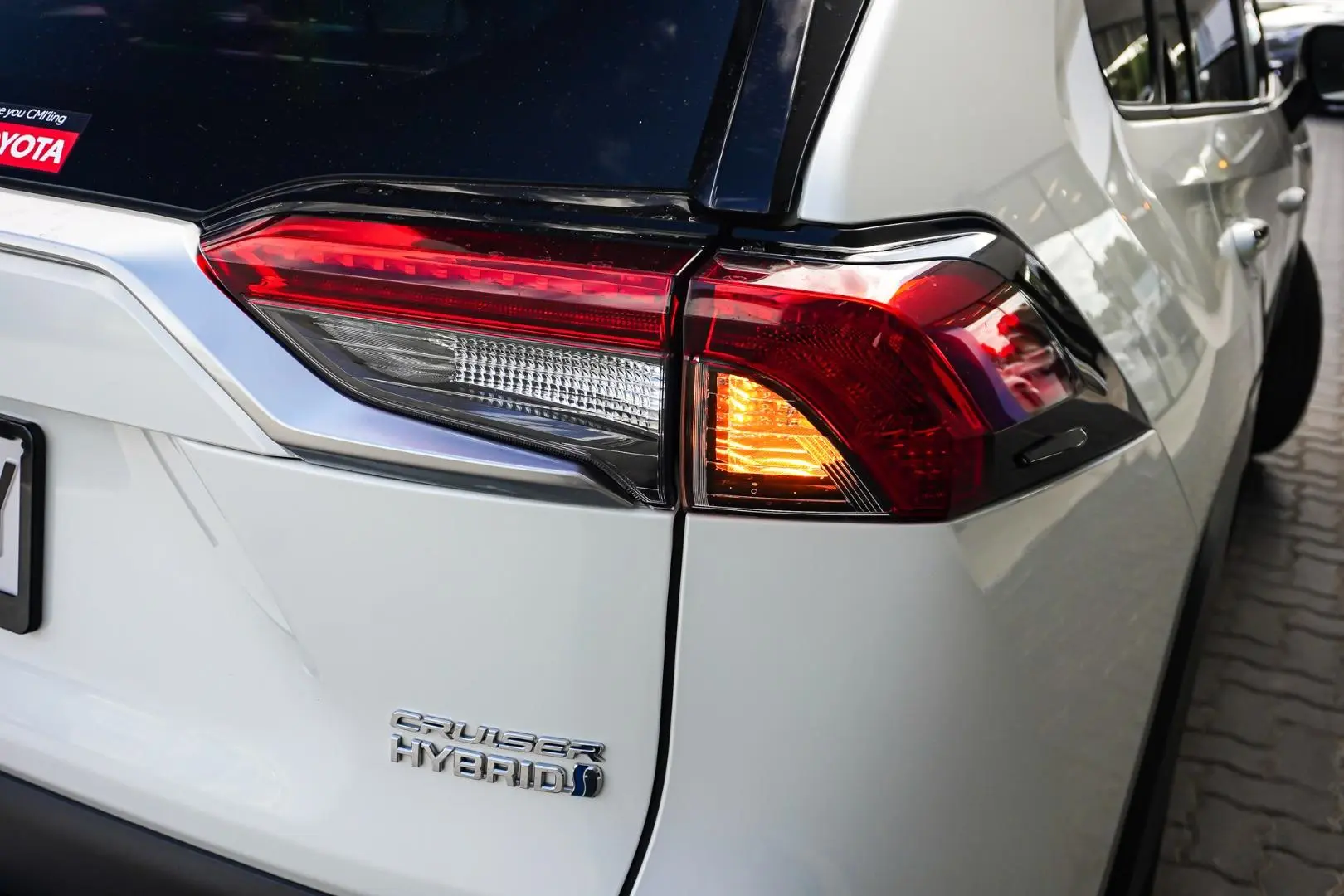 2019 Toyota RAV4 Gallery Image 12