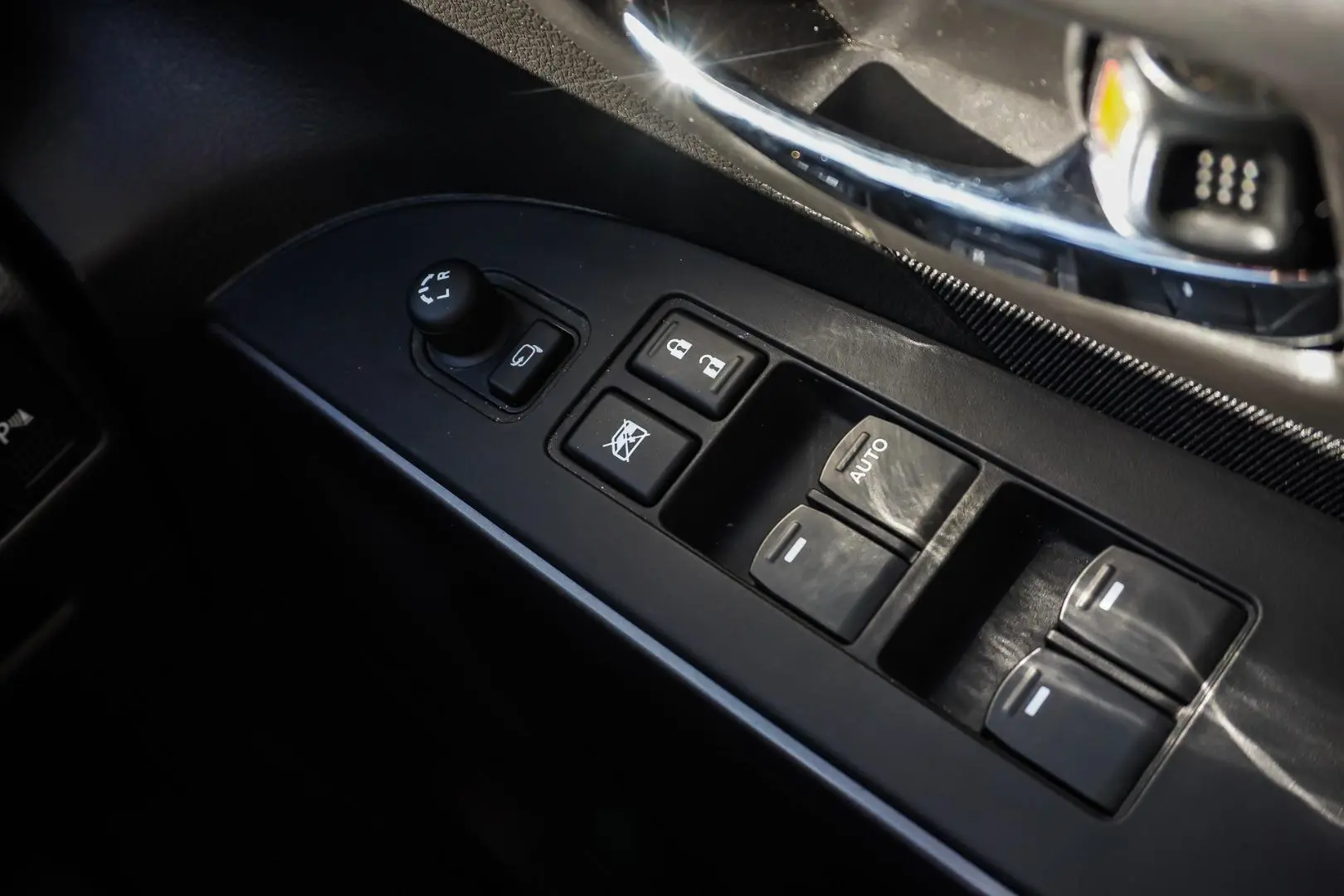 2024 Suzuki S-Cross Gallery Image 22