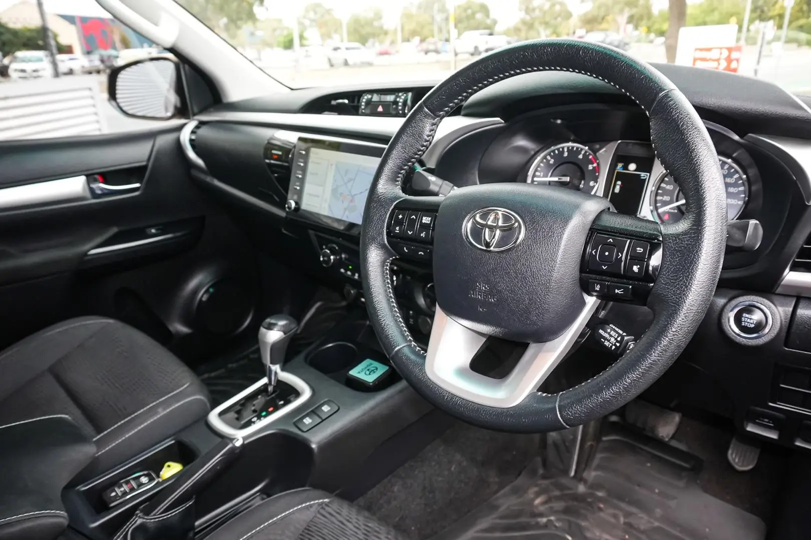 2021 Toyota Hilux Gallery Image 7