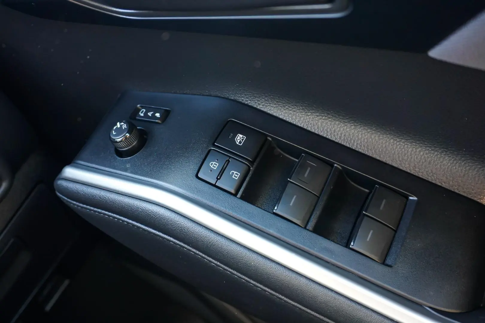 2023 Toyota Kluger Gallery Image 21