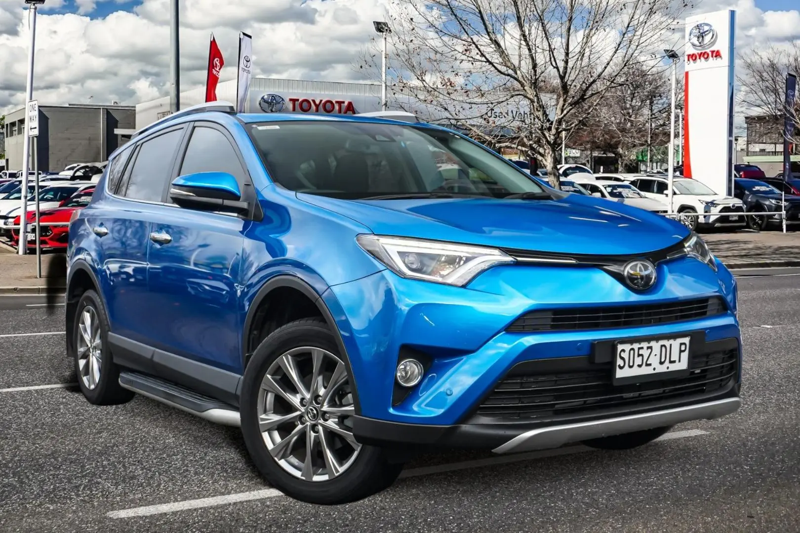 2016 Toyota RAV4 Image