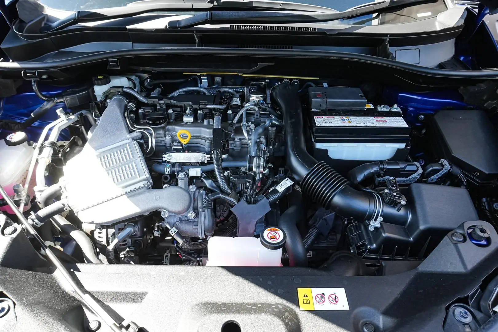 2023 Toyota C-HR Gallery Image 25