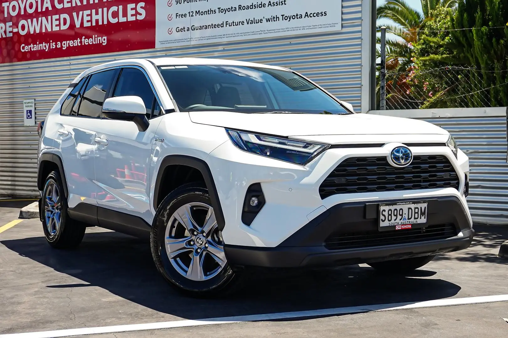 2024 Toyota RAV4 Gallery Image 2