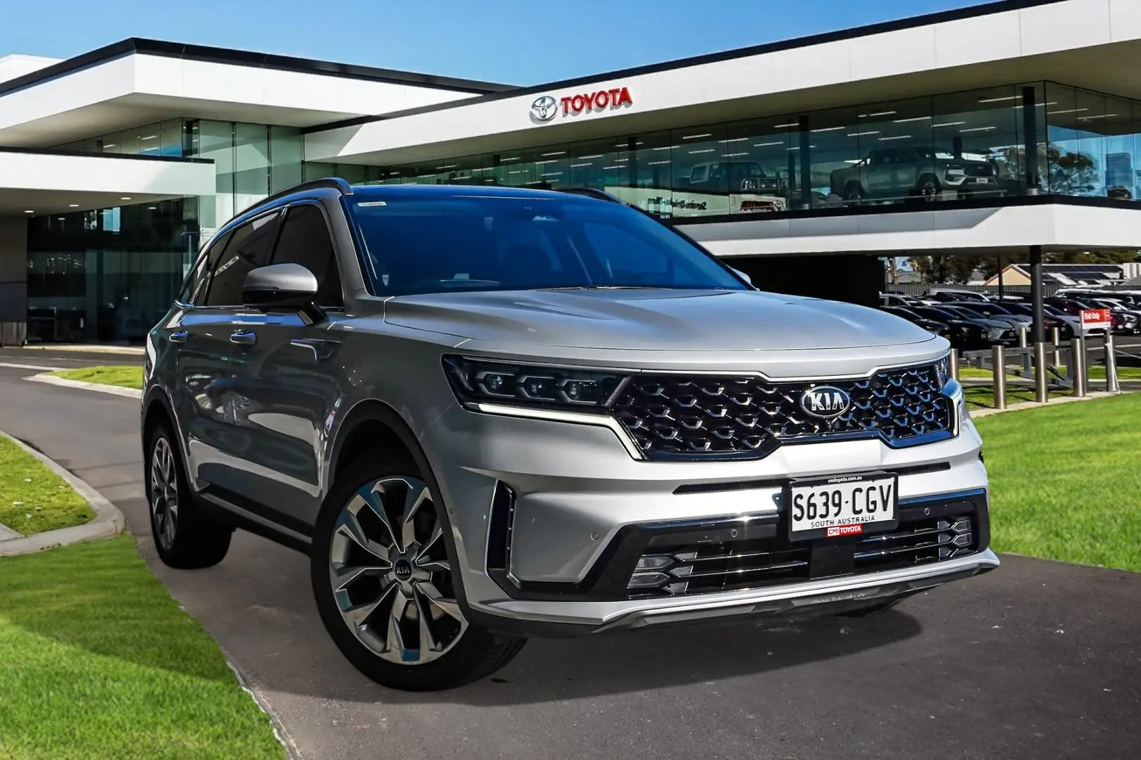 2020 Kia Sorento Gallery Image 1