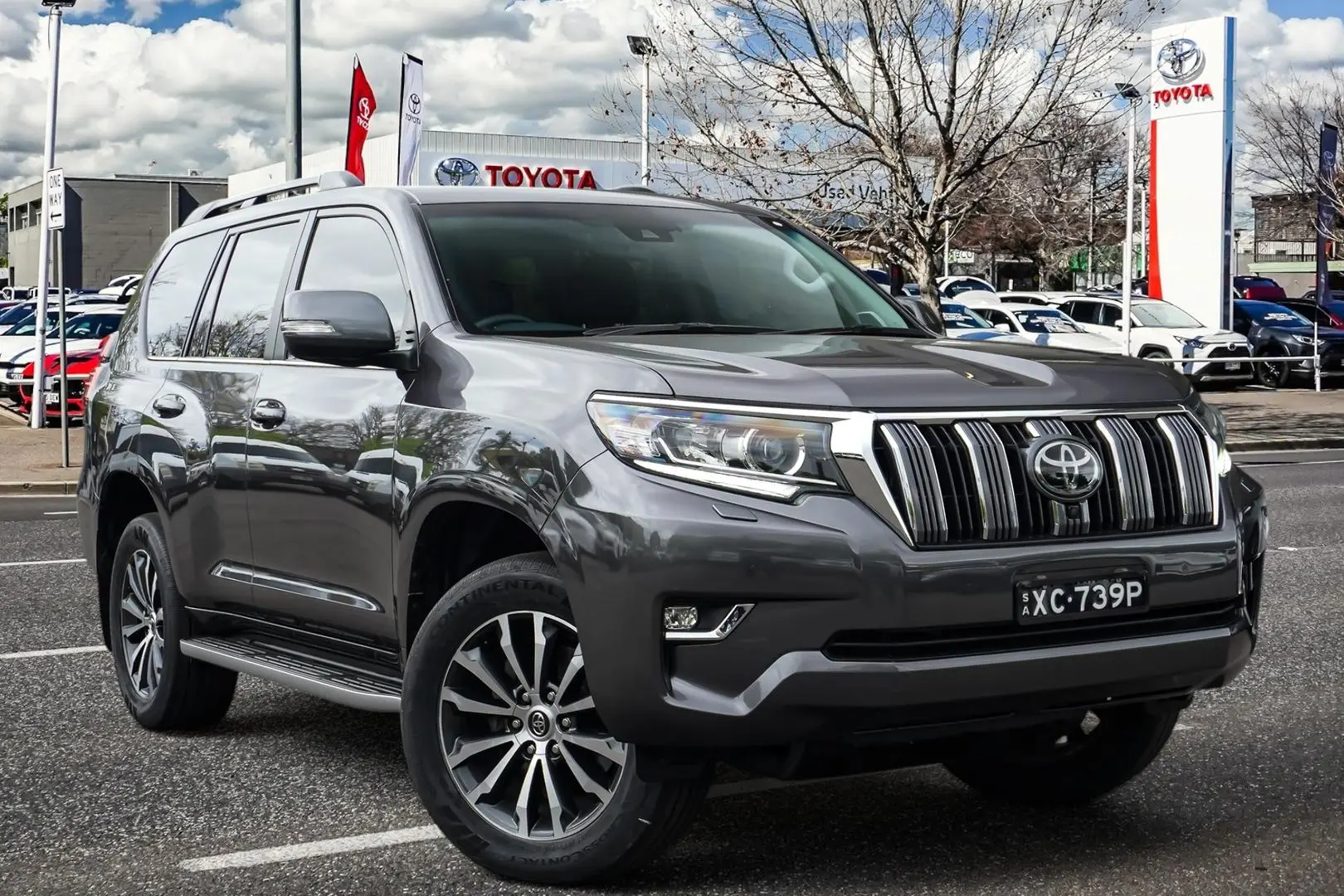 2022 Toyota Landcruiser Prado Gallery Image 1