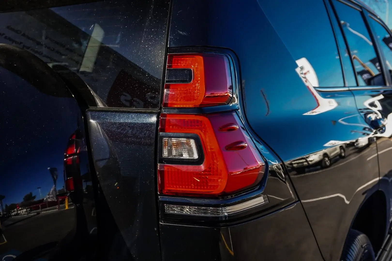 2018 Toyota Landcruiser Prado Gallery Image 15