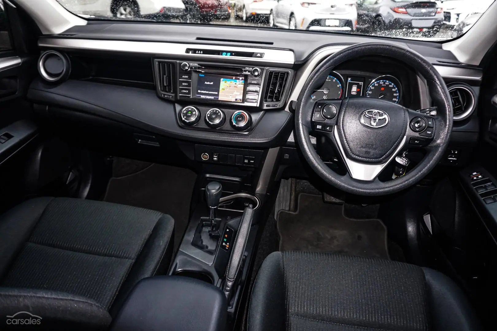 2017 Toyota RAV4 Image 8