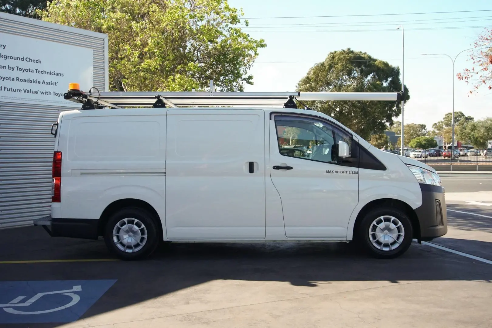 2020 Toyota Hiace Gallery Image 3