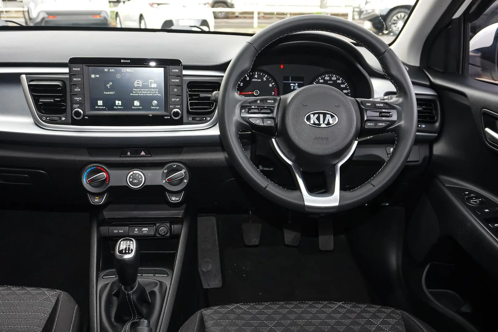 2020 Kia Rio Gallery Image 9