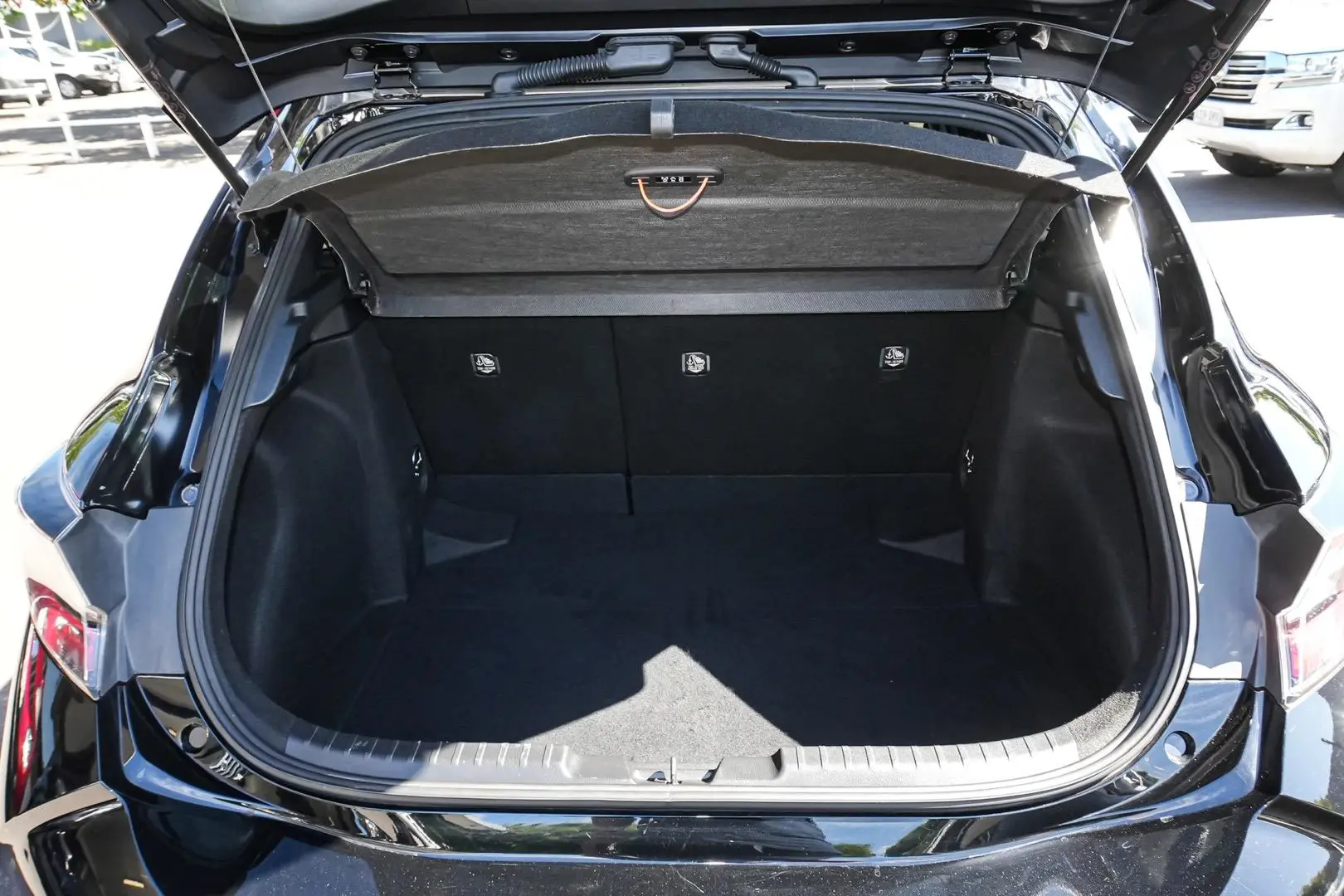 2020 Toyota Corolla Gallery Image 11