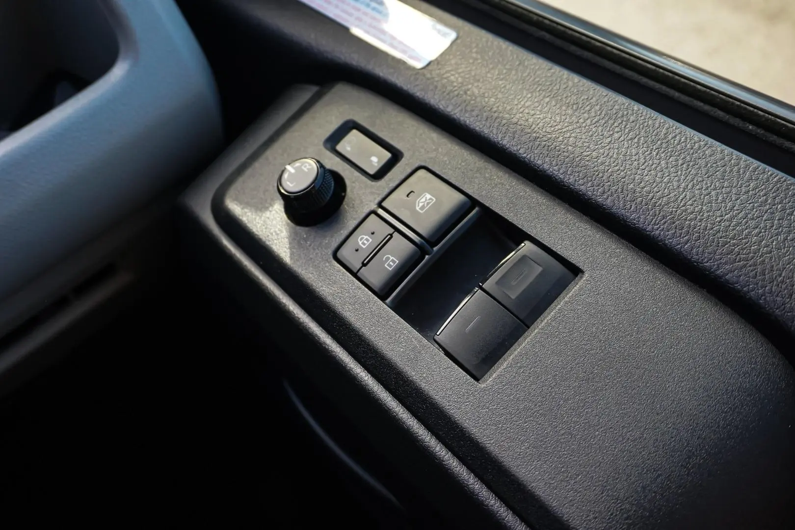 2024 Toyota Hiace Gallery Image 19