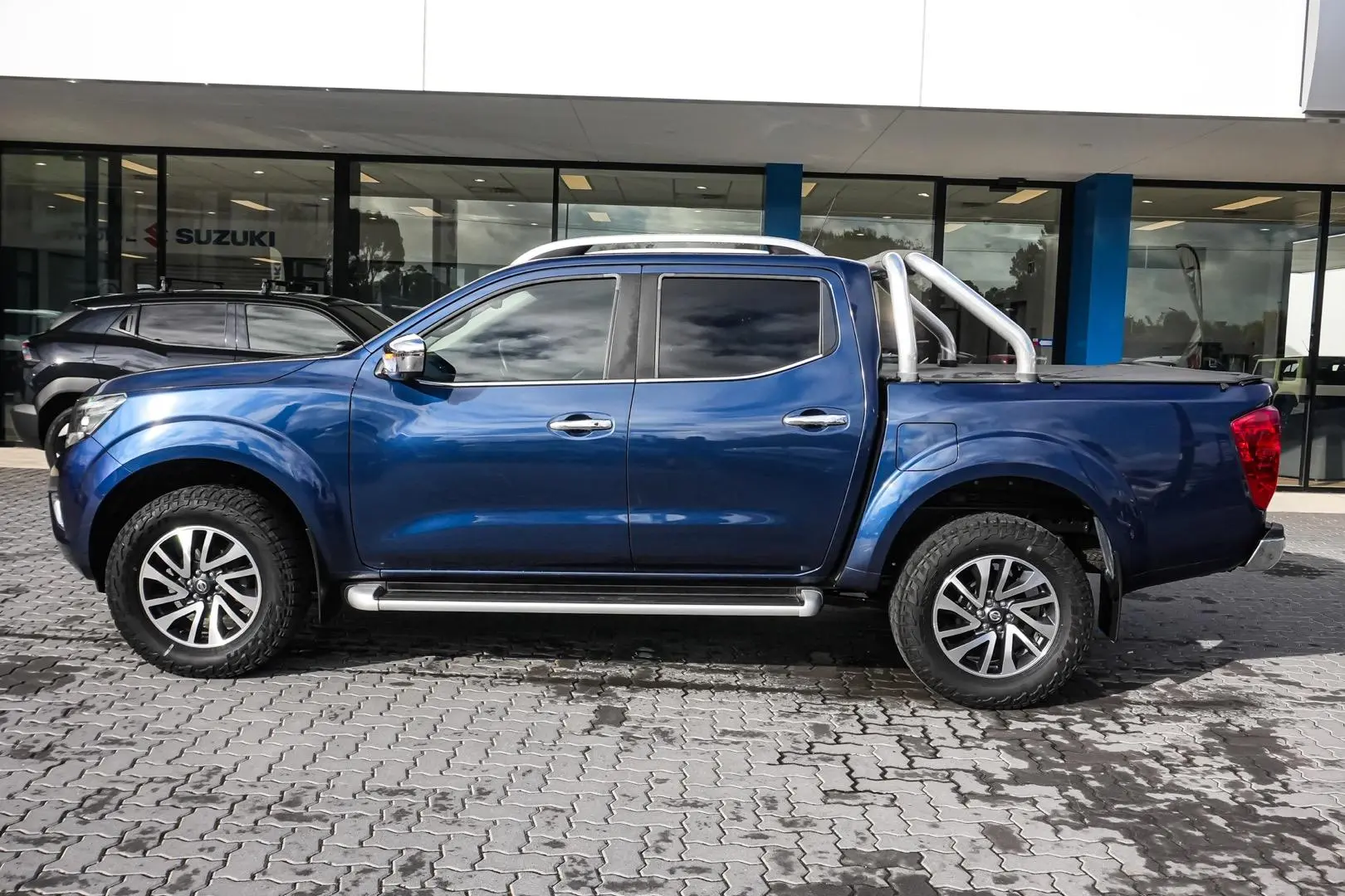 2019 Nissan Navara Gallery Image 4