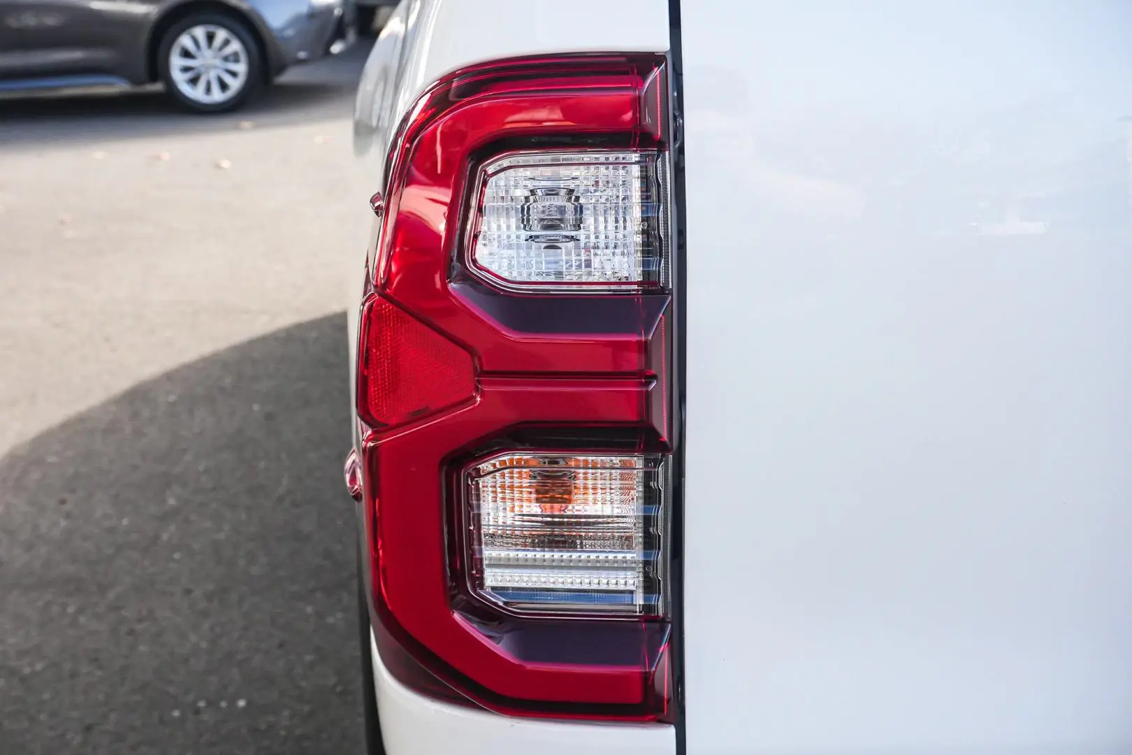 2020 Toyota Hilux Gallery Image 13