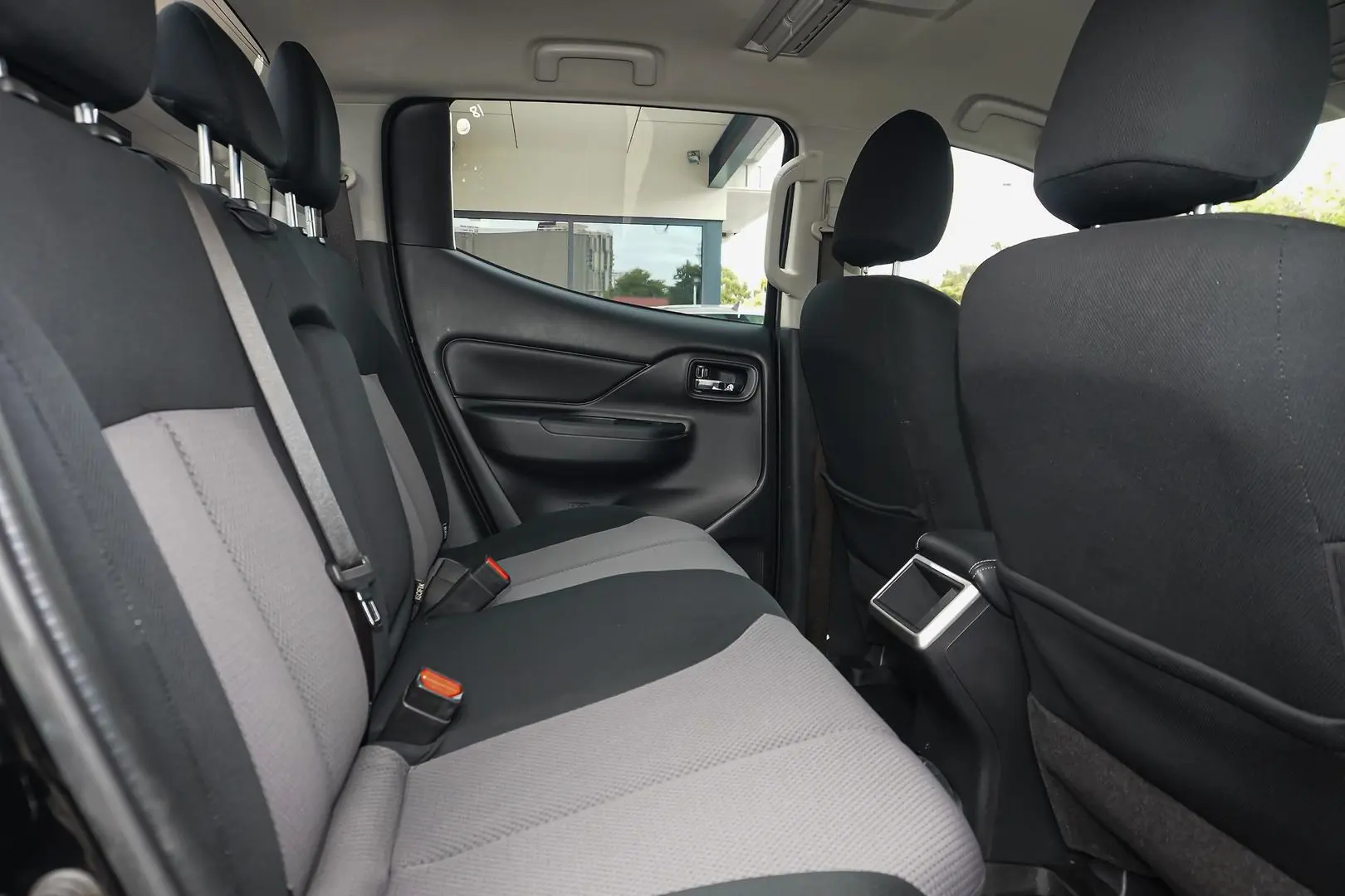 2023 Mitsubishi Triton Gallery Image 8