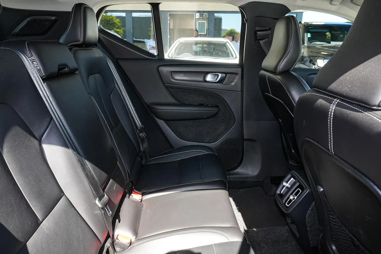 2023 Volvo XC40 Gallery Image 14