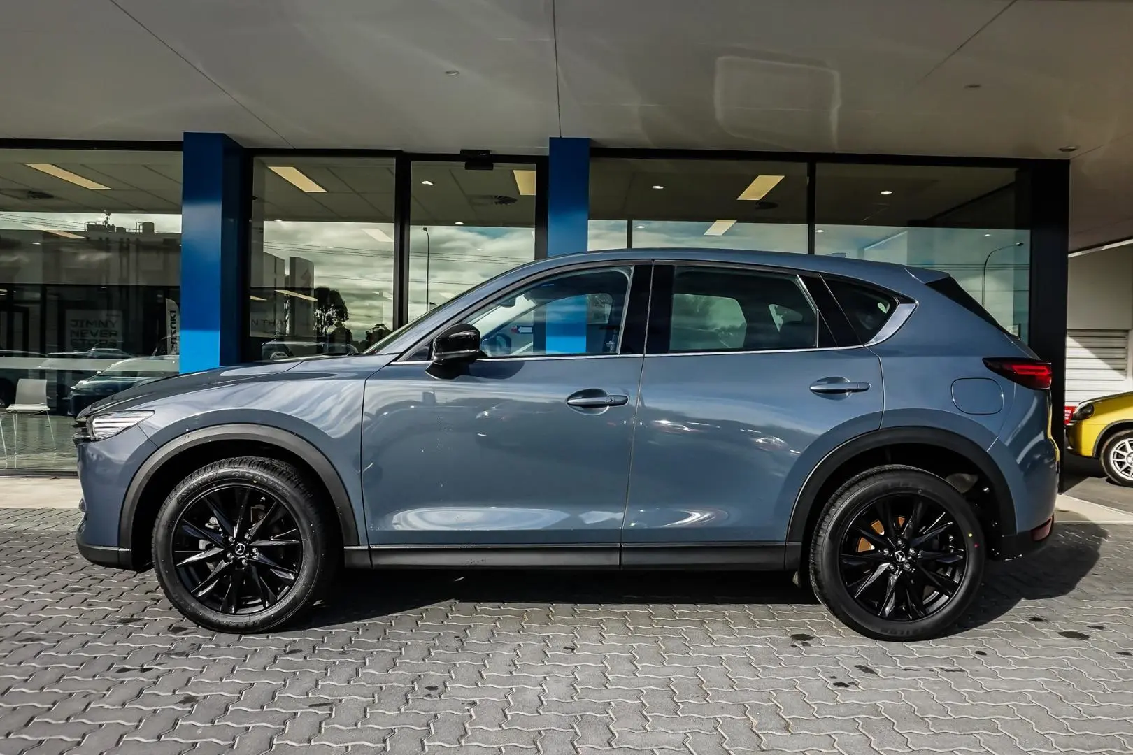 2021 Mazda CX-5 Gallery Image 3