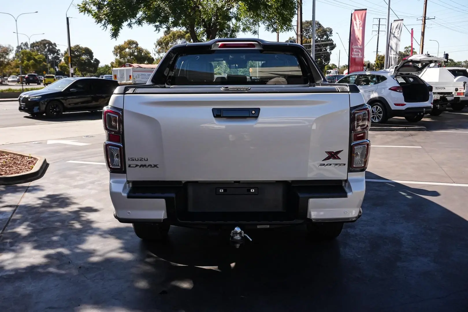 2020 Isuzu D-MAX Gallery Image 6