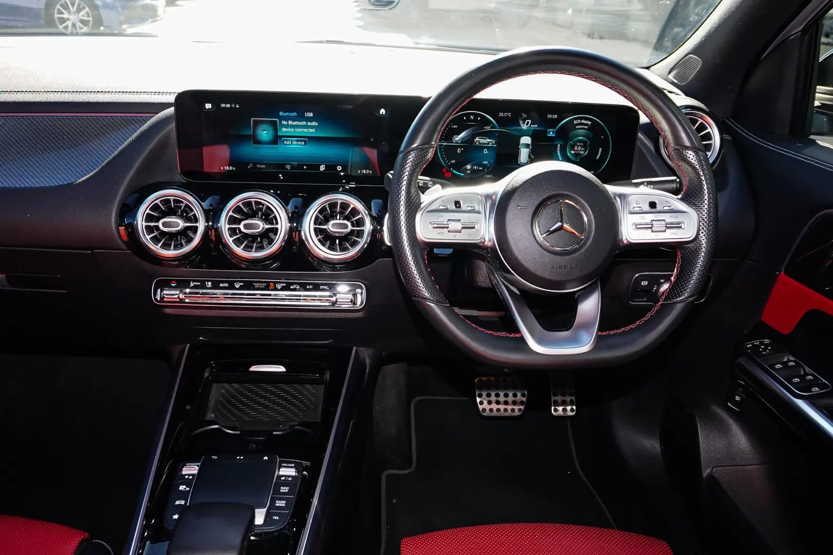 2020 Mercedes-Benz GLA-Class Gallery Image 8