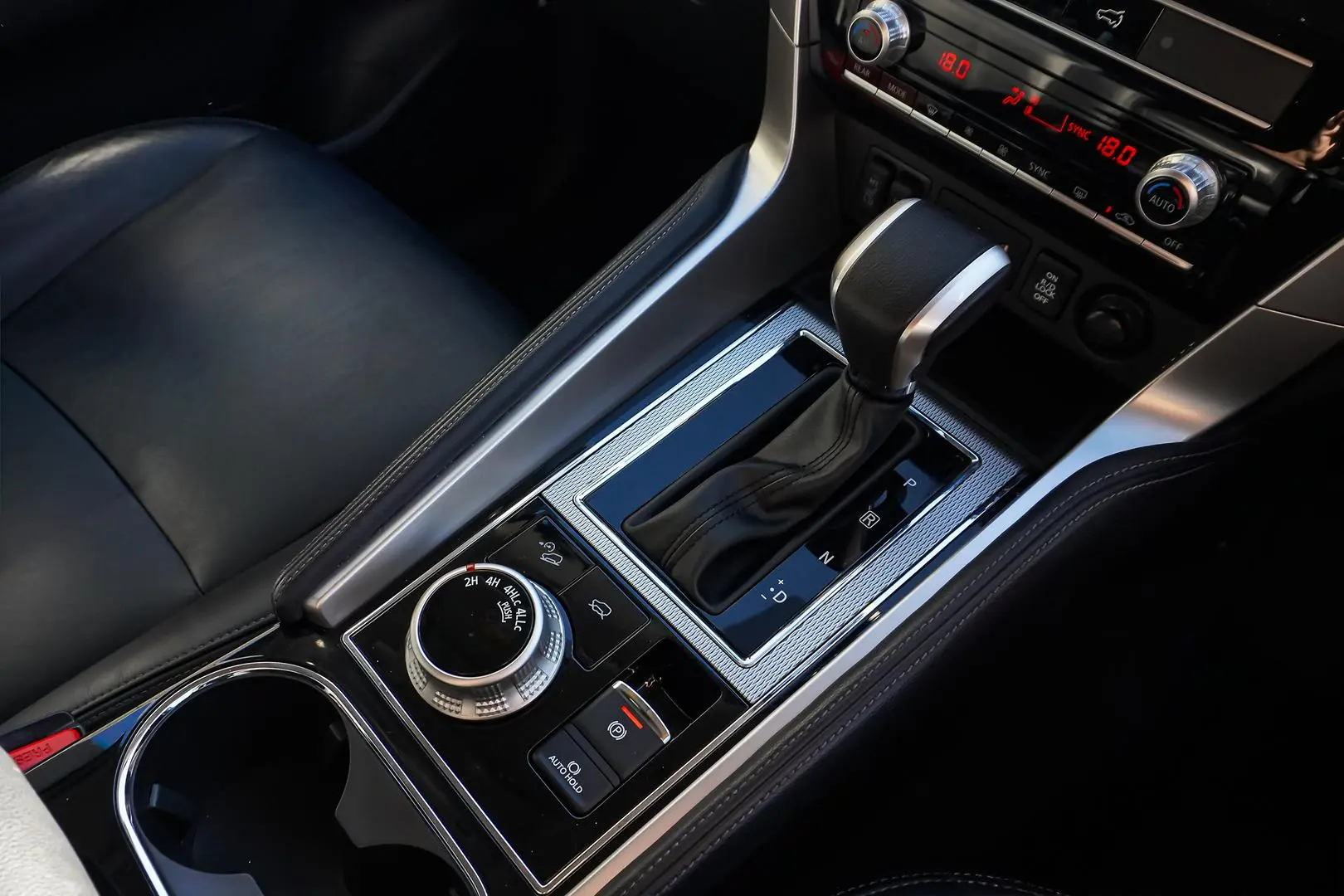 2021 Mitsubishi Pajero Sport Gallery Image 20