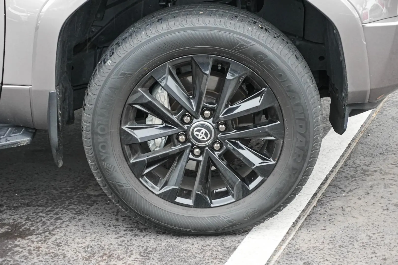 2024 Toyota Landcruiser Prado Gallery Image 10