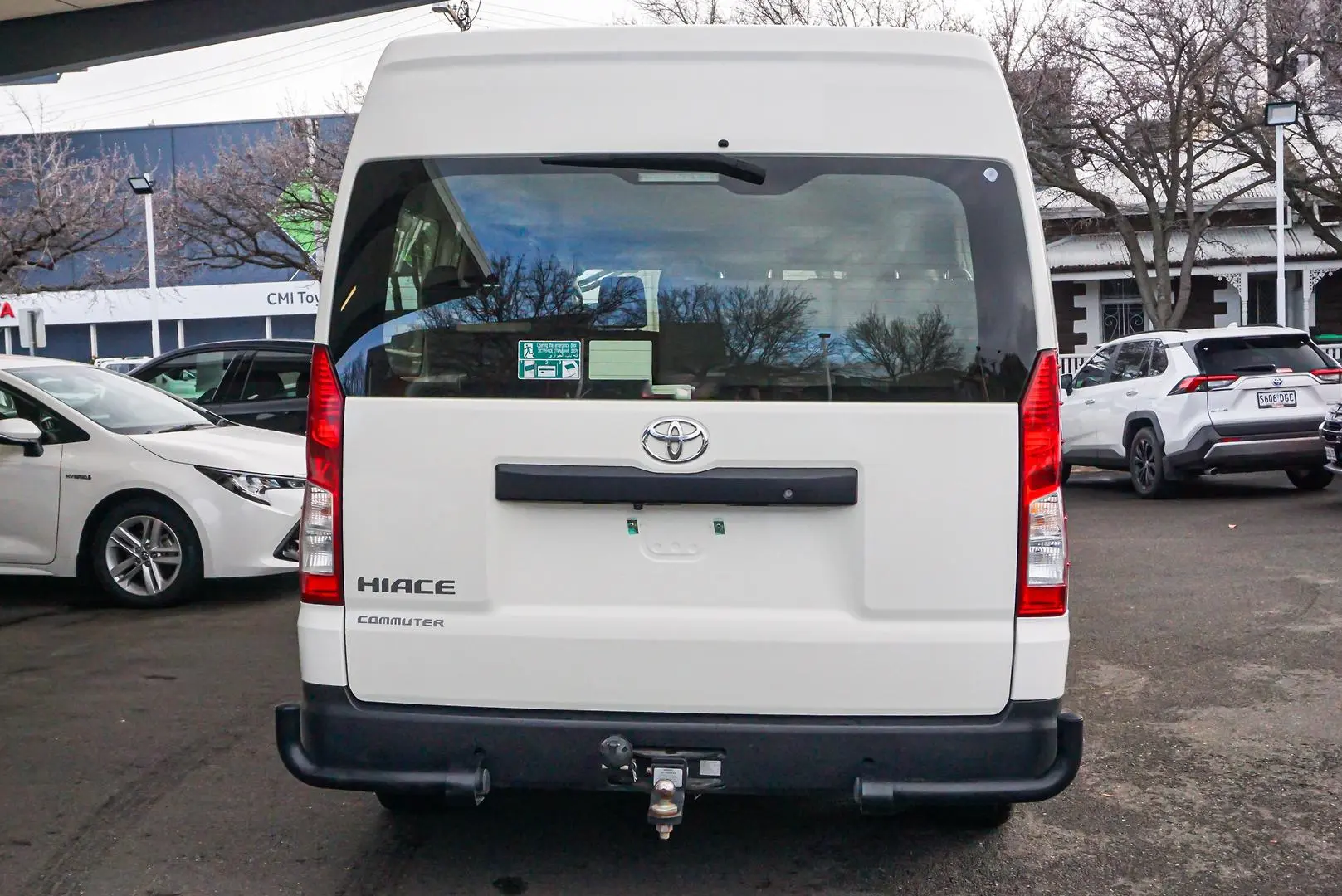 2020 Toyota Hiace Gallery Image 6
