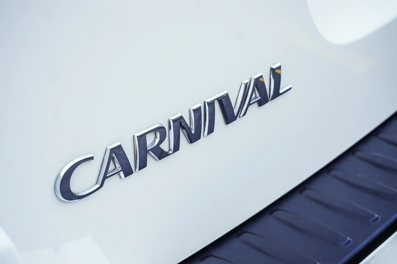 2020 Kia Carnival Gallery Image 16