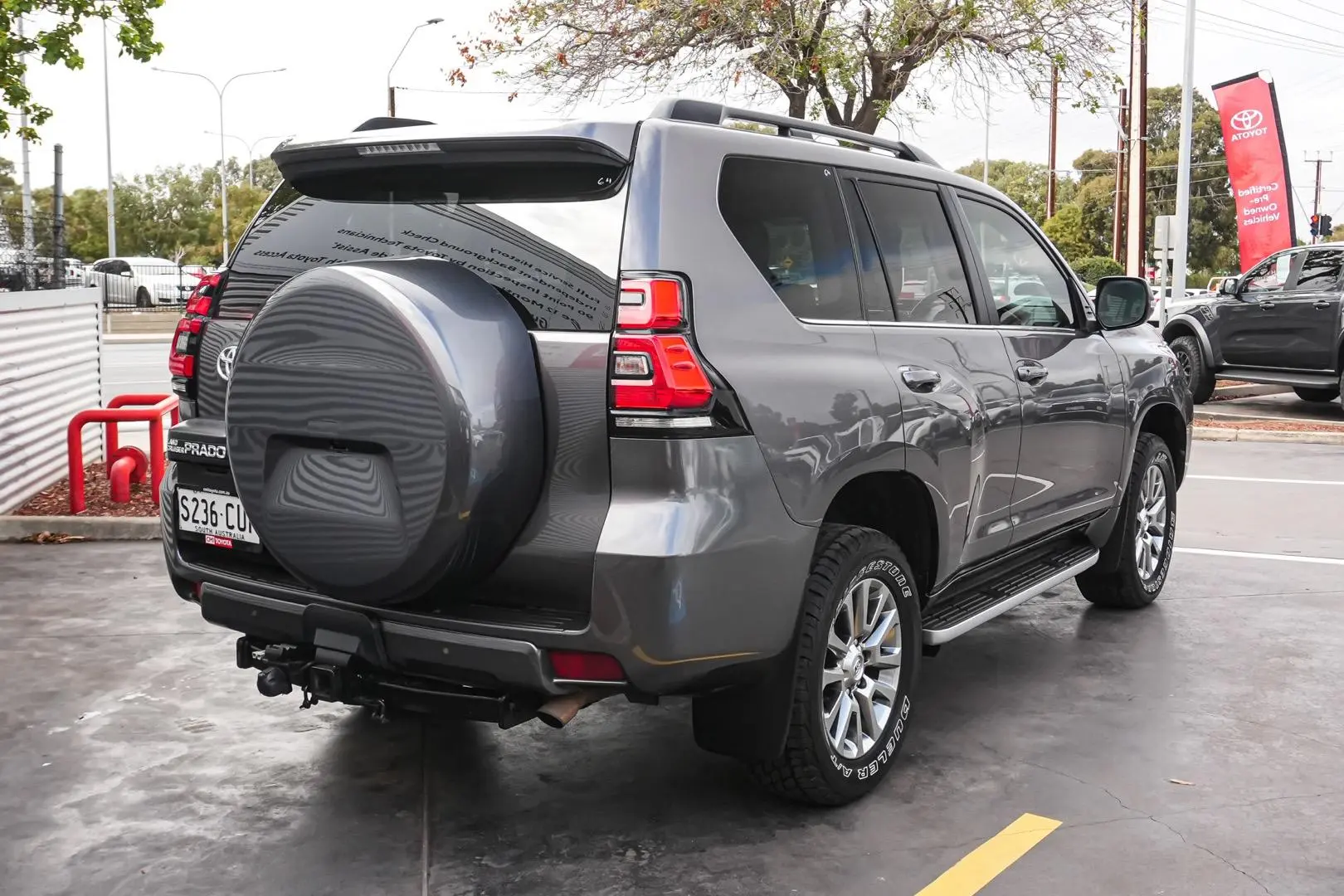 2018 Toyota Landcruiser Prado Gallery Image 3