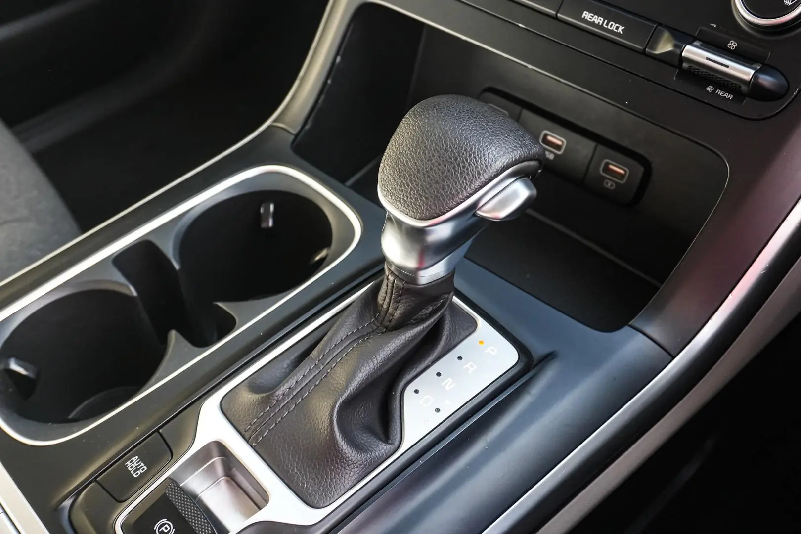 2023 Kia Carnival Gallery Image 16