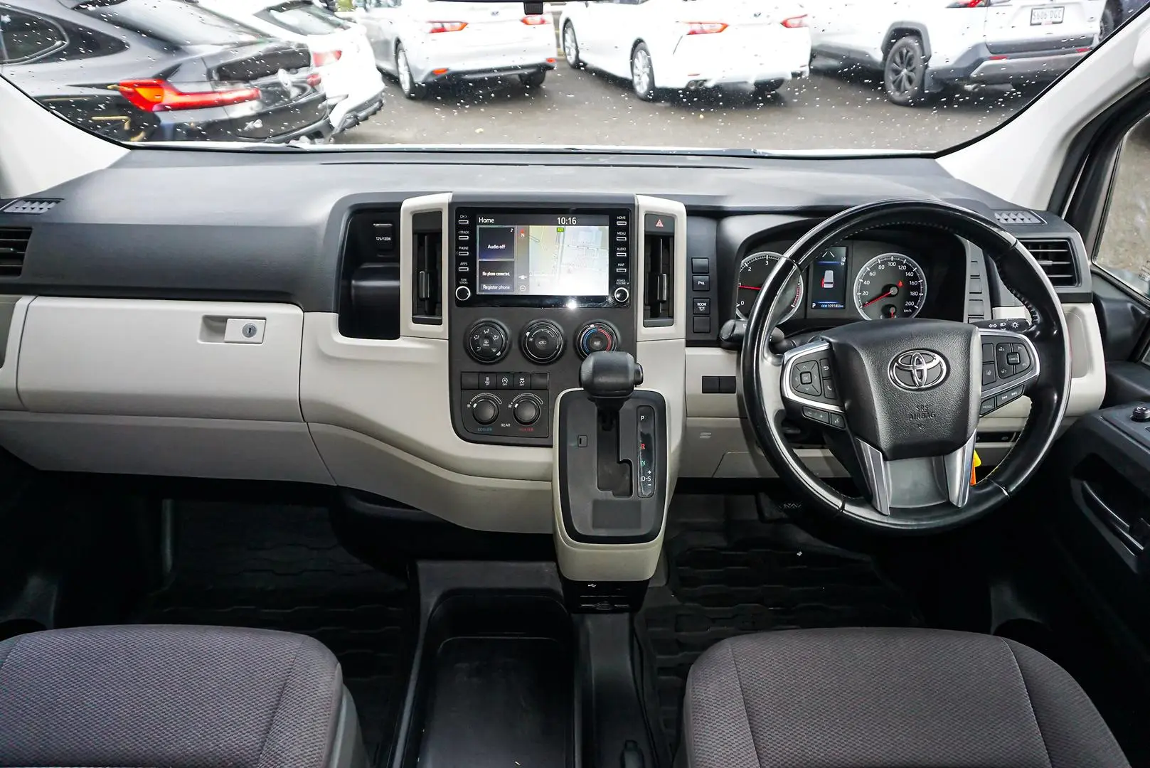 2020 Toyota Hiace Gallery Image 14