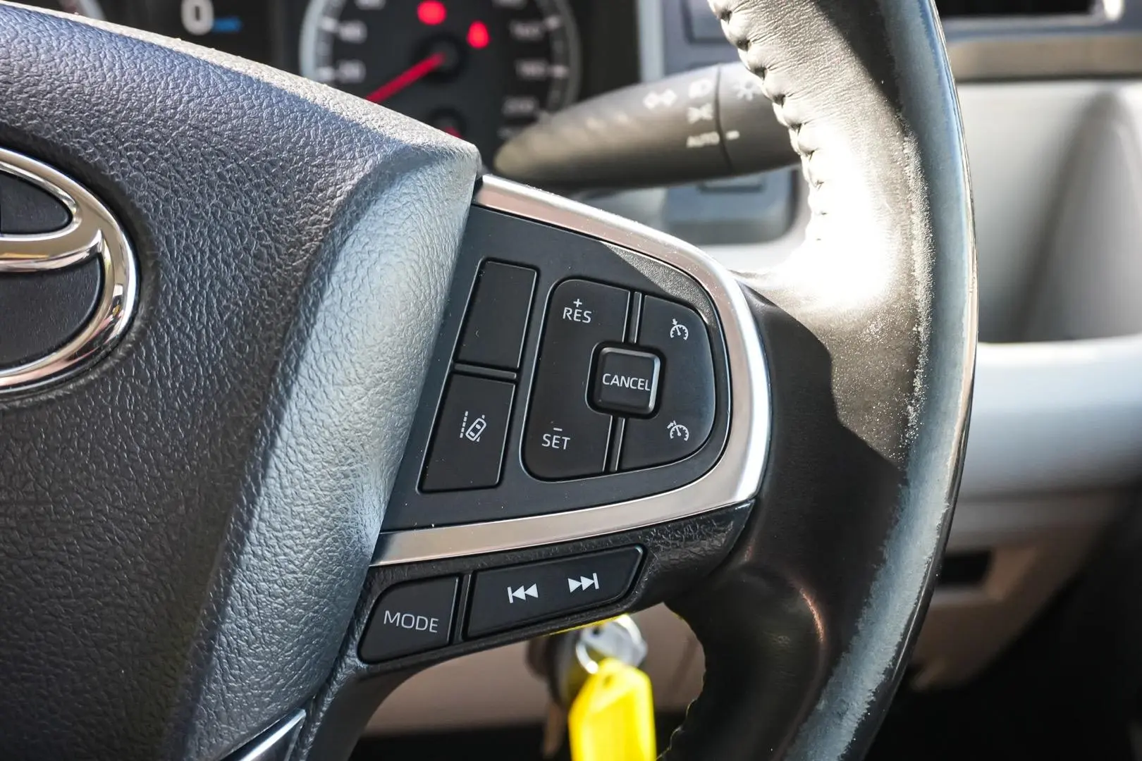 2022 Toyota Hiace Gallery Image 20