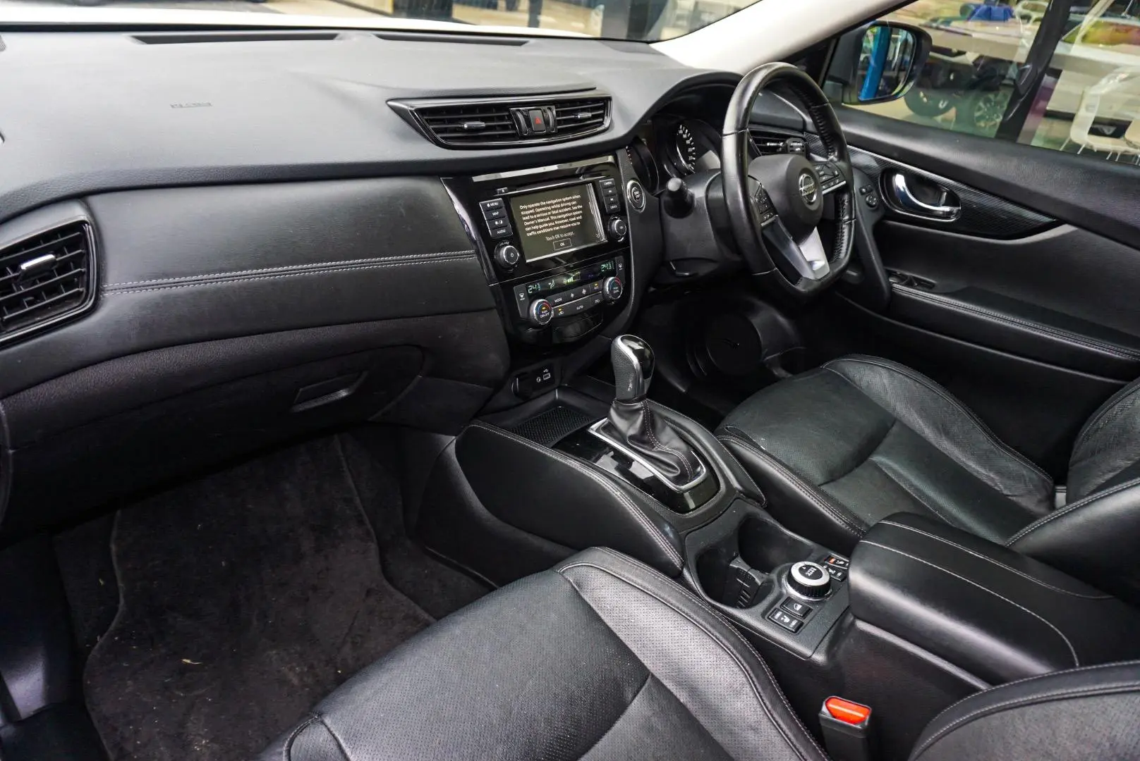 2021 Nissan X-TRAIL Gallery Image 10