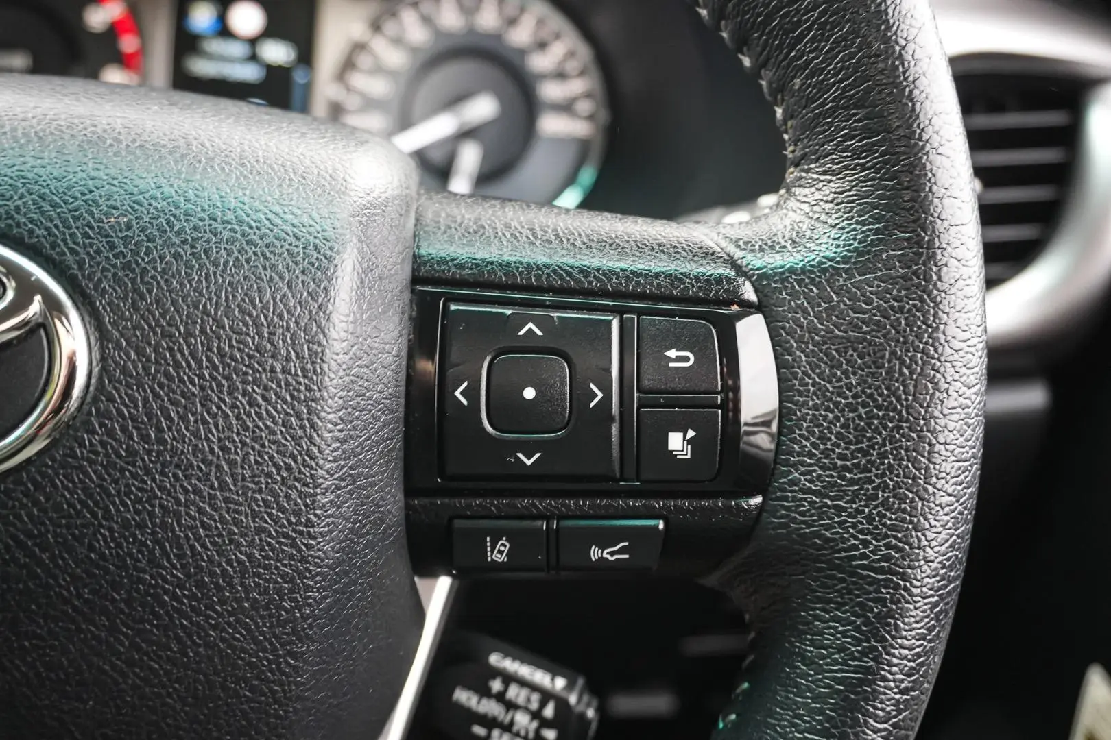 2021 Toyota Hilux Gallery Image 19