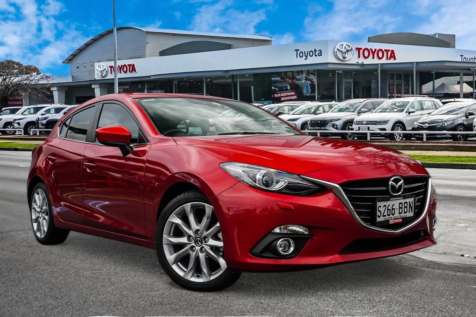 2014 Mazda 3 Gallery Image 1