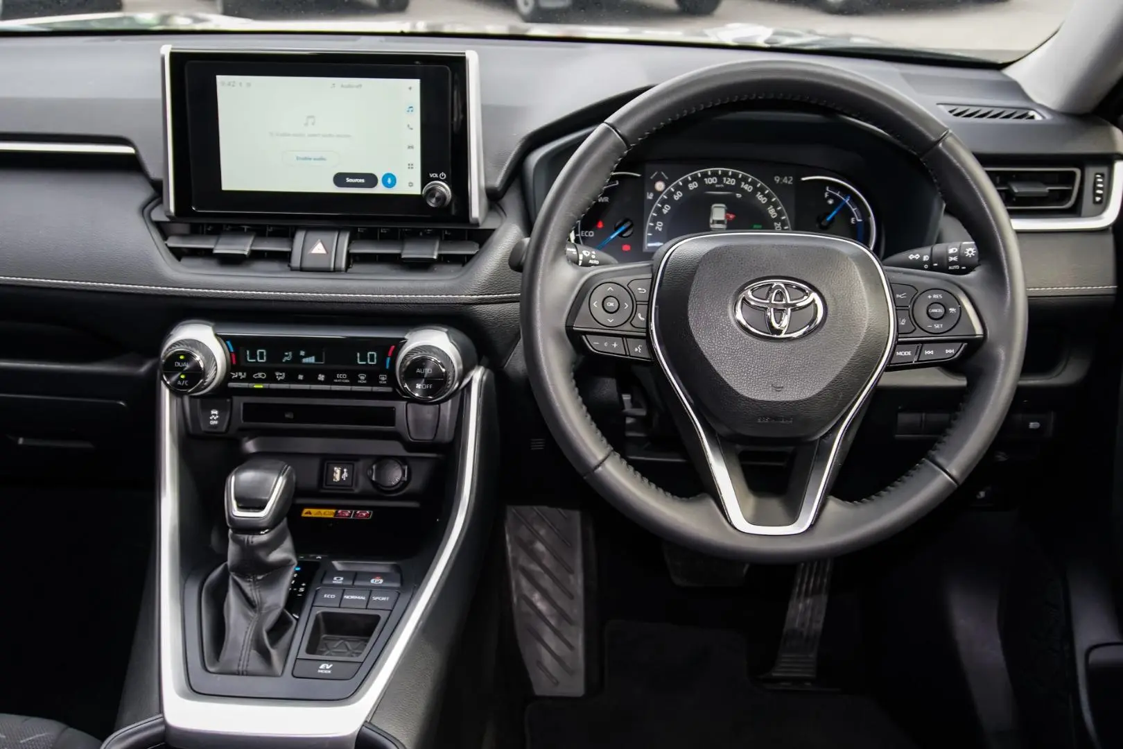 2024 Toyota Rav4 Gallery Image 8