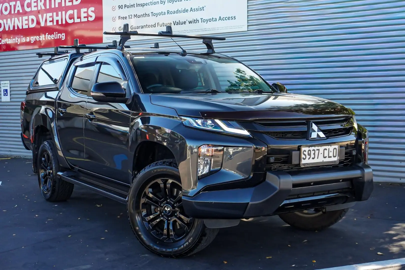 2021 Mitsubishi Triton Gallery Image 2