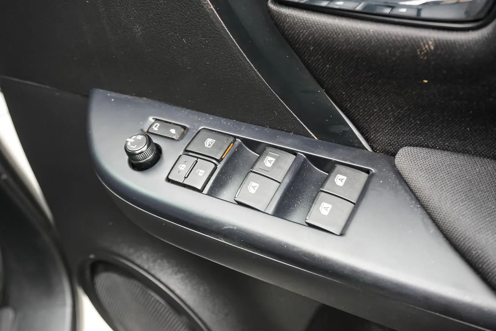 2022 Toyota Fortuner Gallery Image 16