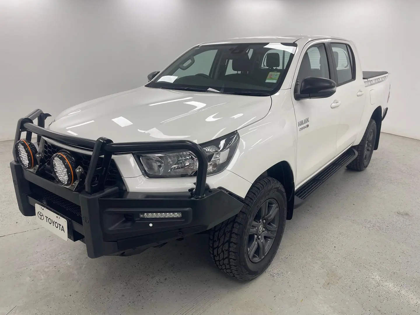 2024 Toyota Hilux Gallery Image 7