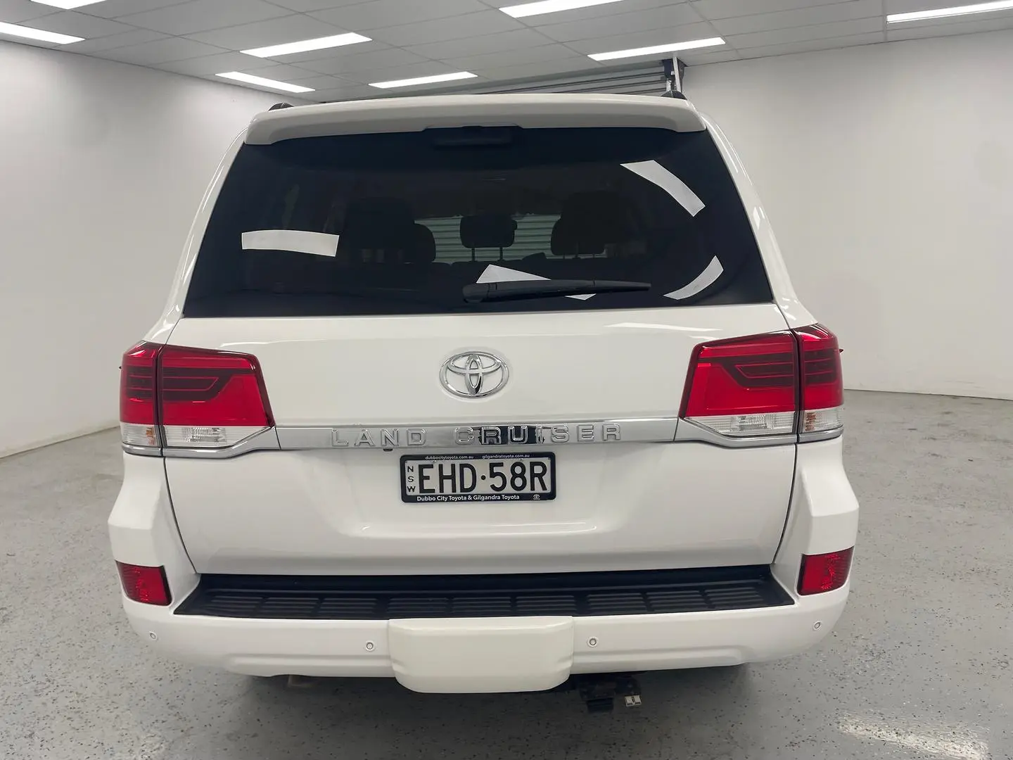 2020 Toyota Landcruiser Gallery Image 4