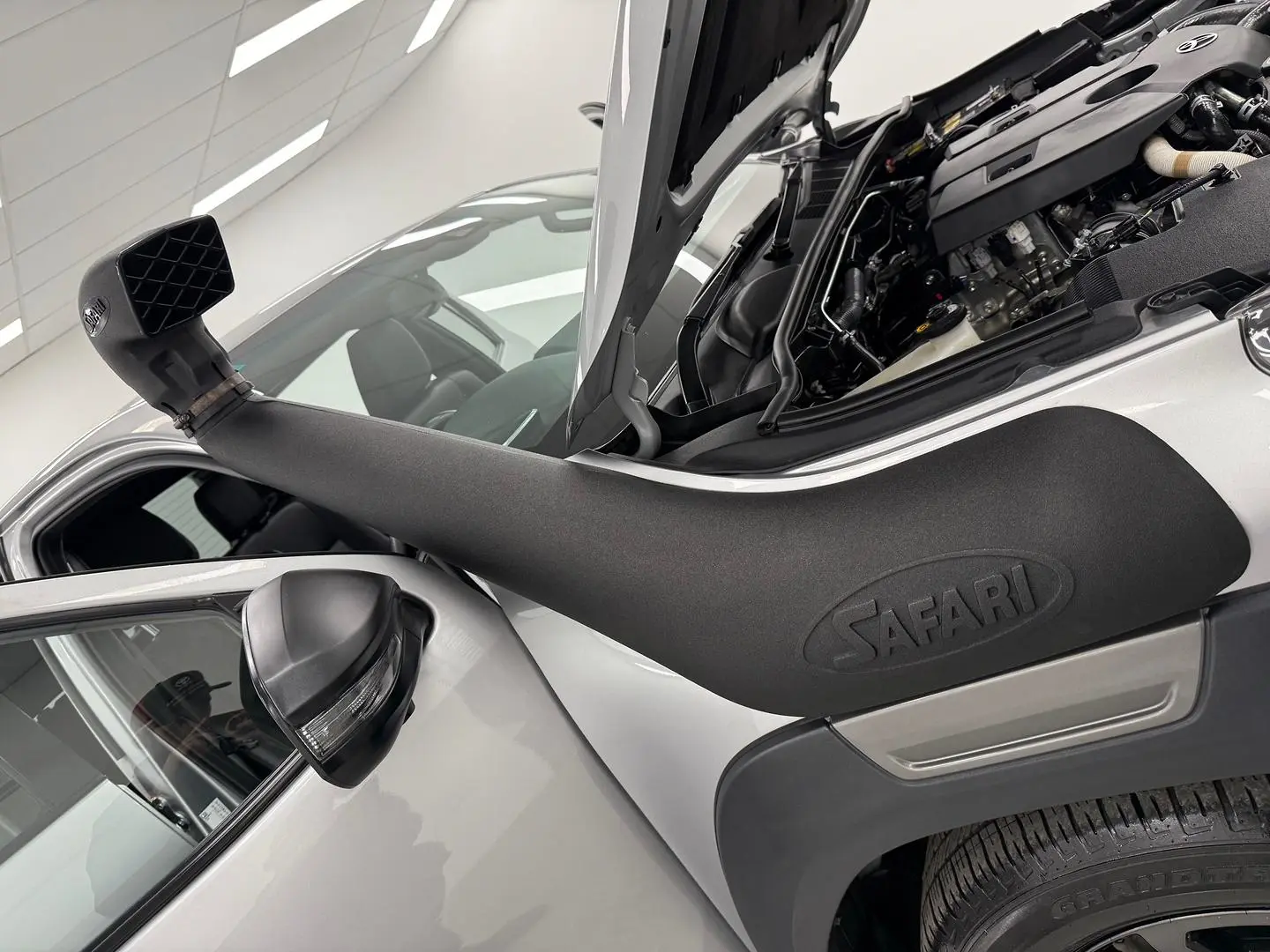 2022 Toyota Hilux Gallery Image 19