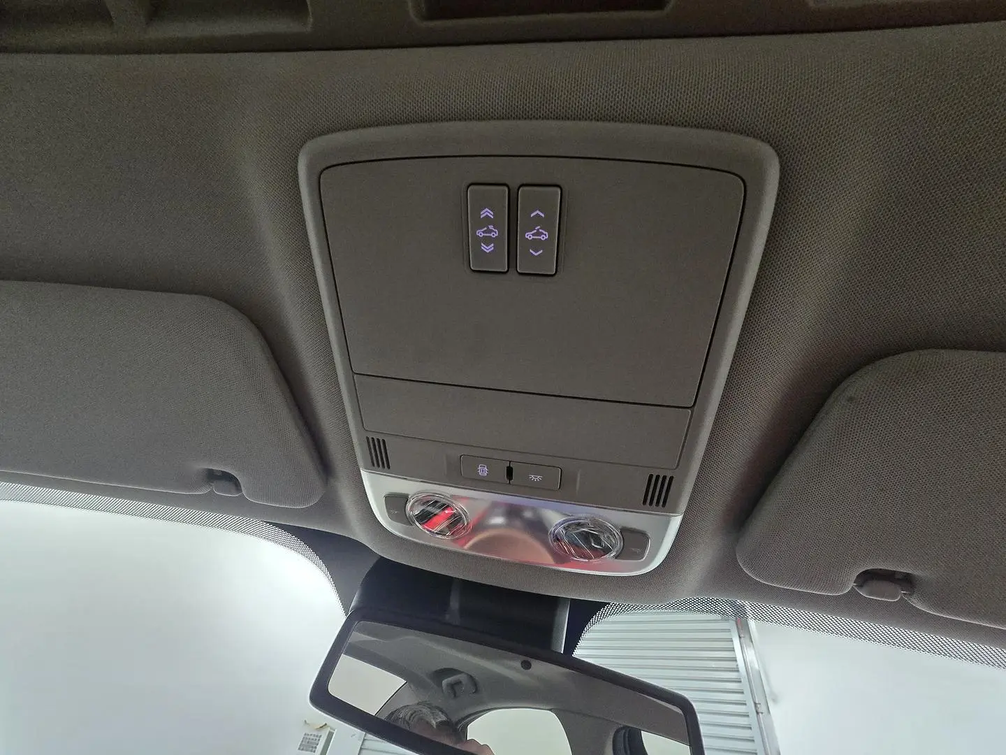 2016 Holden Caprice Gallery Image 25