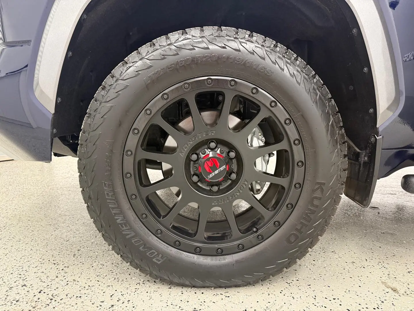 2025 Toyota Tundra Gallery Image 8