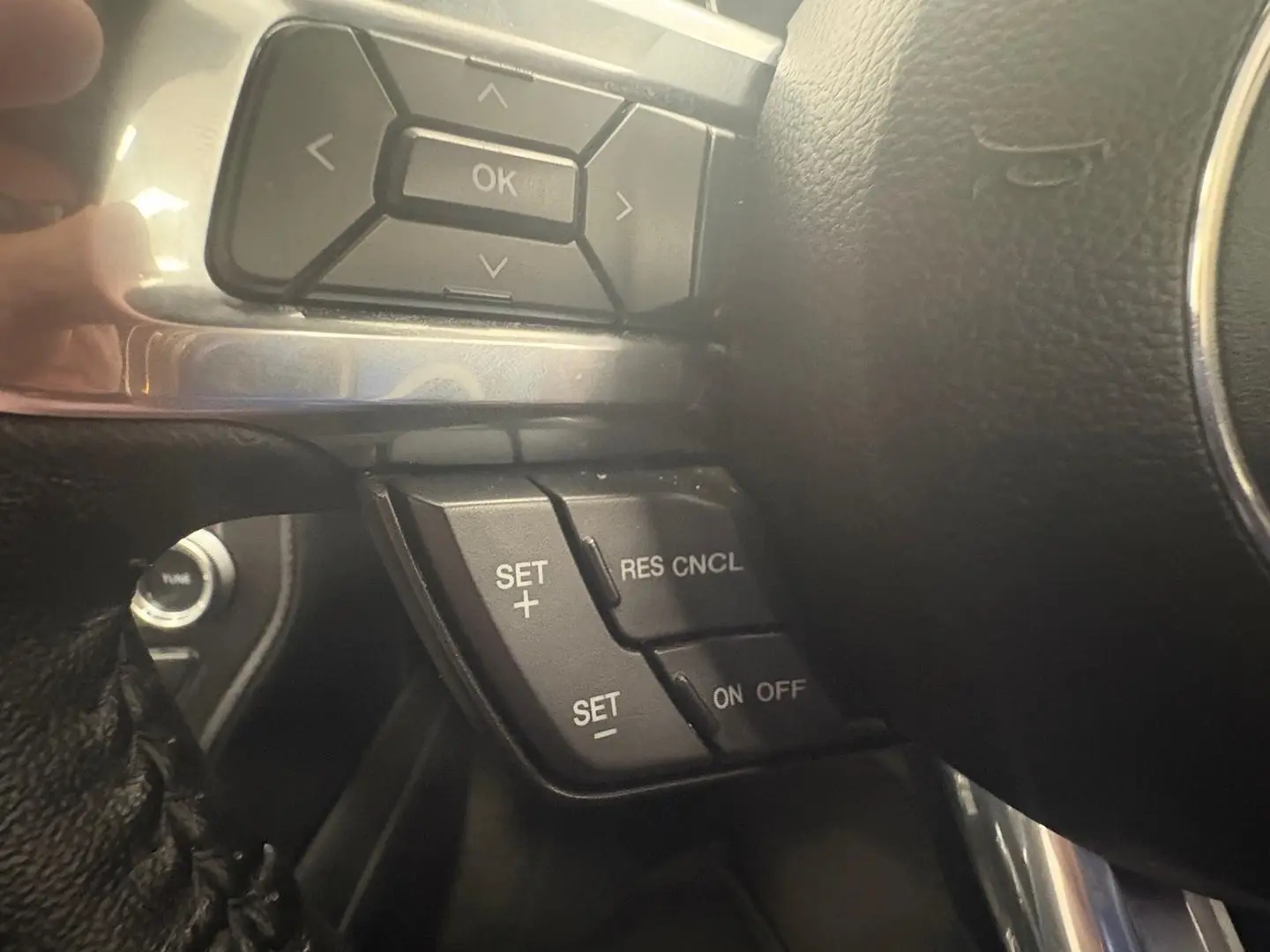 2017 Ford Mustang Gallery Image 28