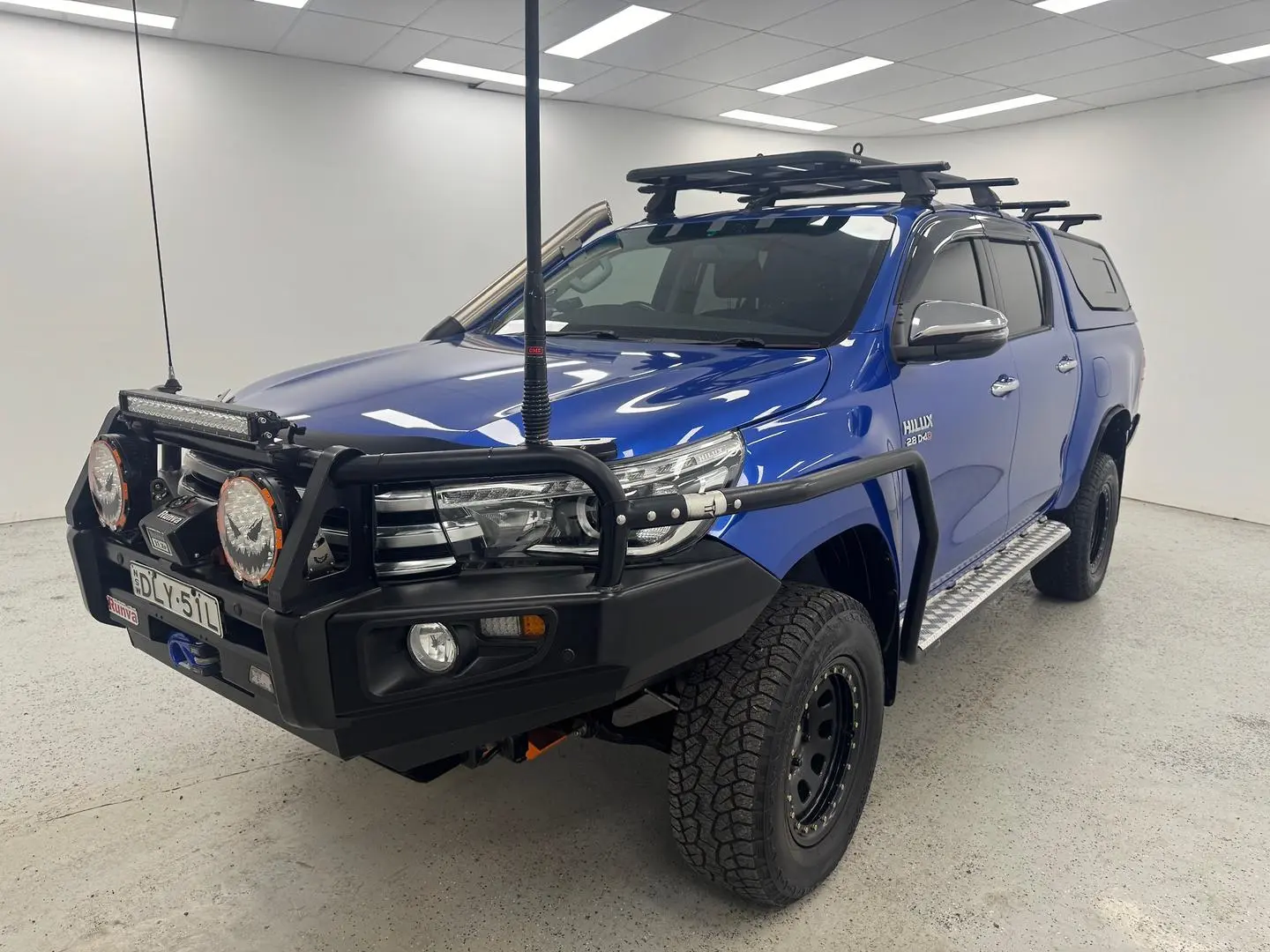 2016 Toyota Hilux Gallery Image 6
