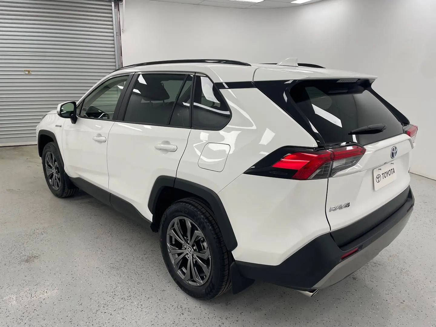 2023 Toyota RAV4 Gallery Image 5