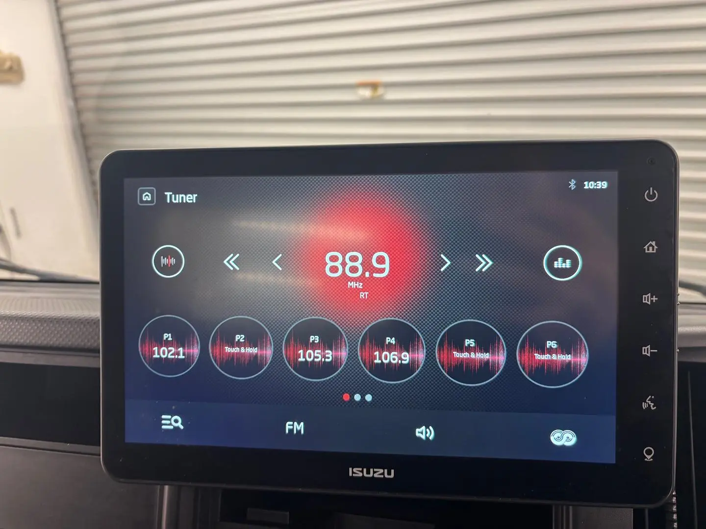 2023 Isuzu N Series Gallery Image 25