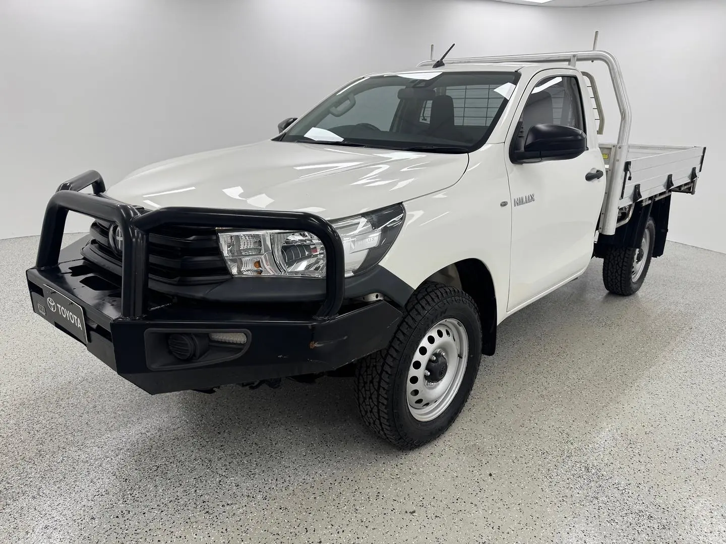 2020 Toyota Hilux Gallery Image 6