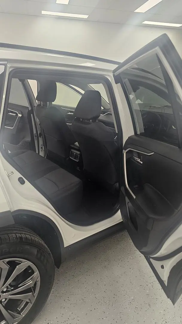 2023 Toyota RAV4 Gallery Image 21